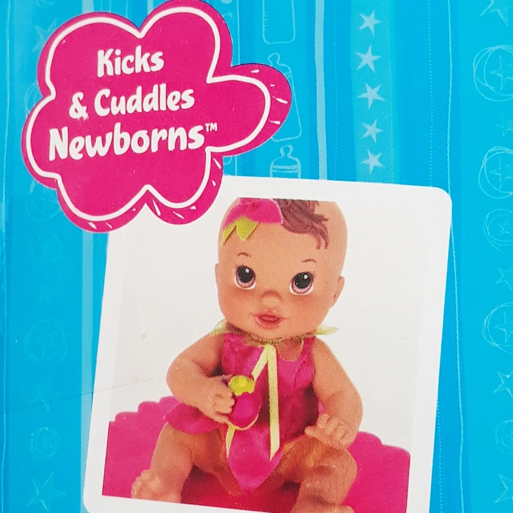 Baby Alive Kicks and Cuddles Newborn Doll - 6" Doll Bottle Does Not Retract - Picture 9 of 17